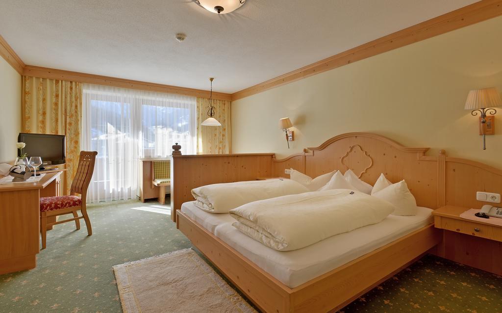 Hotel Laendenhof Superior Mayrhofen Ngoại thất bức ảnh